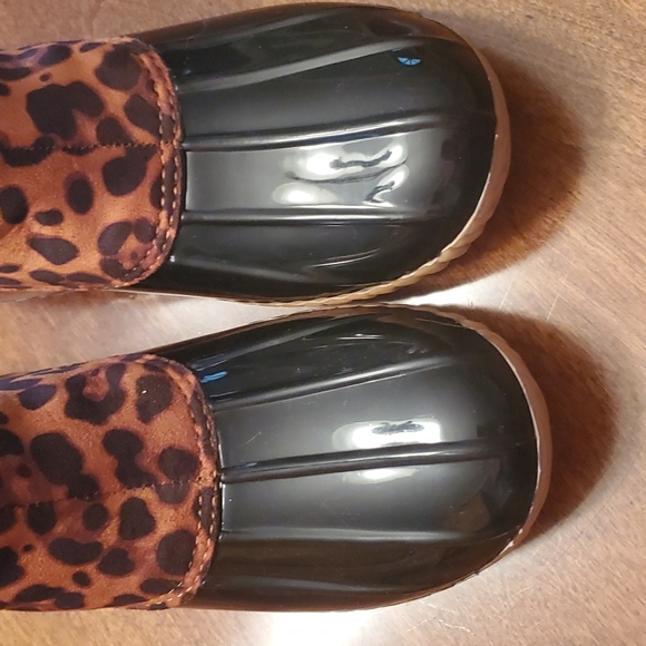 Duck Boot Size 8 Water Proof Non-Slip Sole New without Tags - Picture 3 of 7